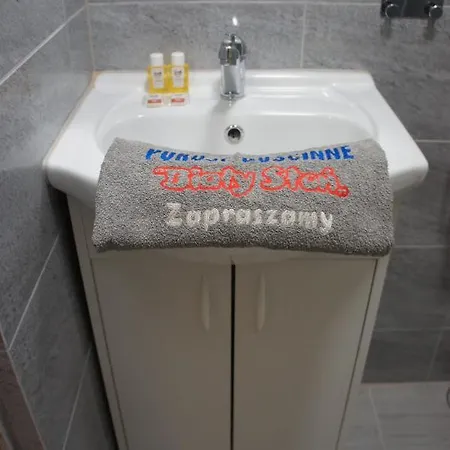 Goscinne Bialy Slon בית אירוח